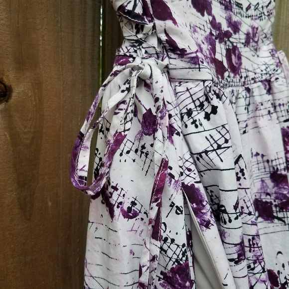 Hot topic purple rose and Music Note Dress. - Picture 7 of 15